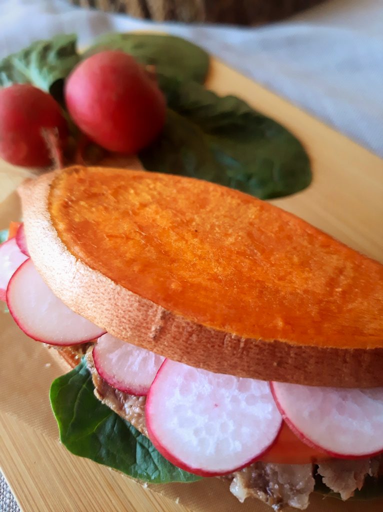 Roast beef in sweet potato bun