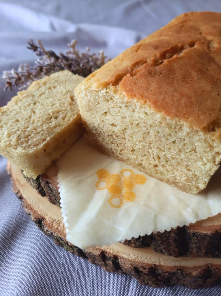 Lie-infused mung bean bread loaf